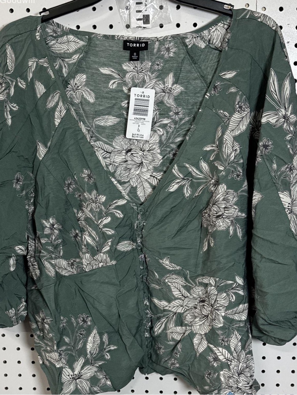 Torrid Green Floral V-Neck Button Front Blouse